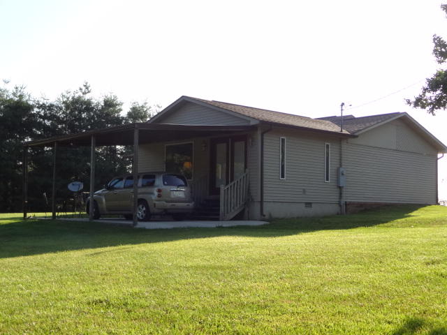 1227 Potato Farm Road Crossville, TN 38571 - Photo 4 of 30 DSC03515