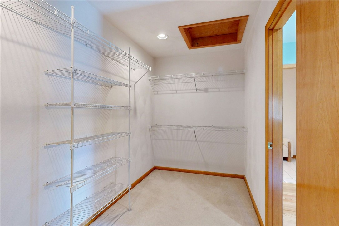 40 Phenix Ridge Drive Cranston, RI 02921 - Photo 30 of 48