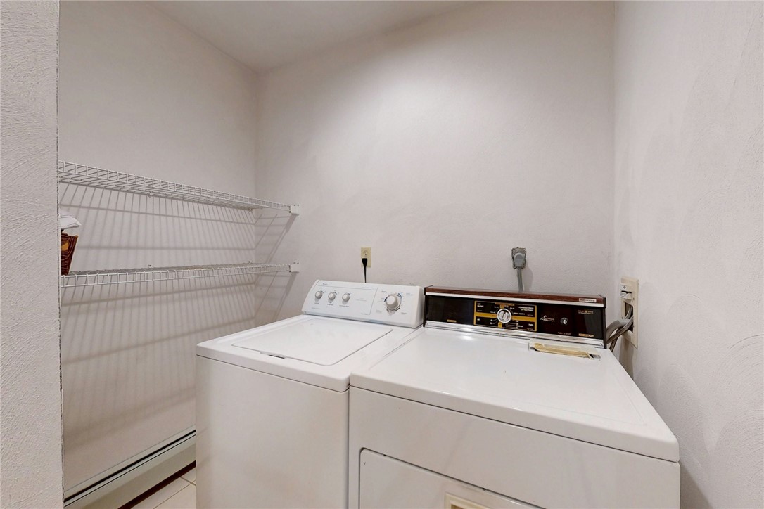 40 Phenix Ridge Drive Cranston, RI 02921 - Photo 33 of 48