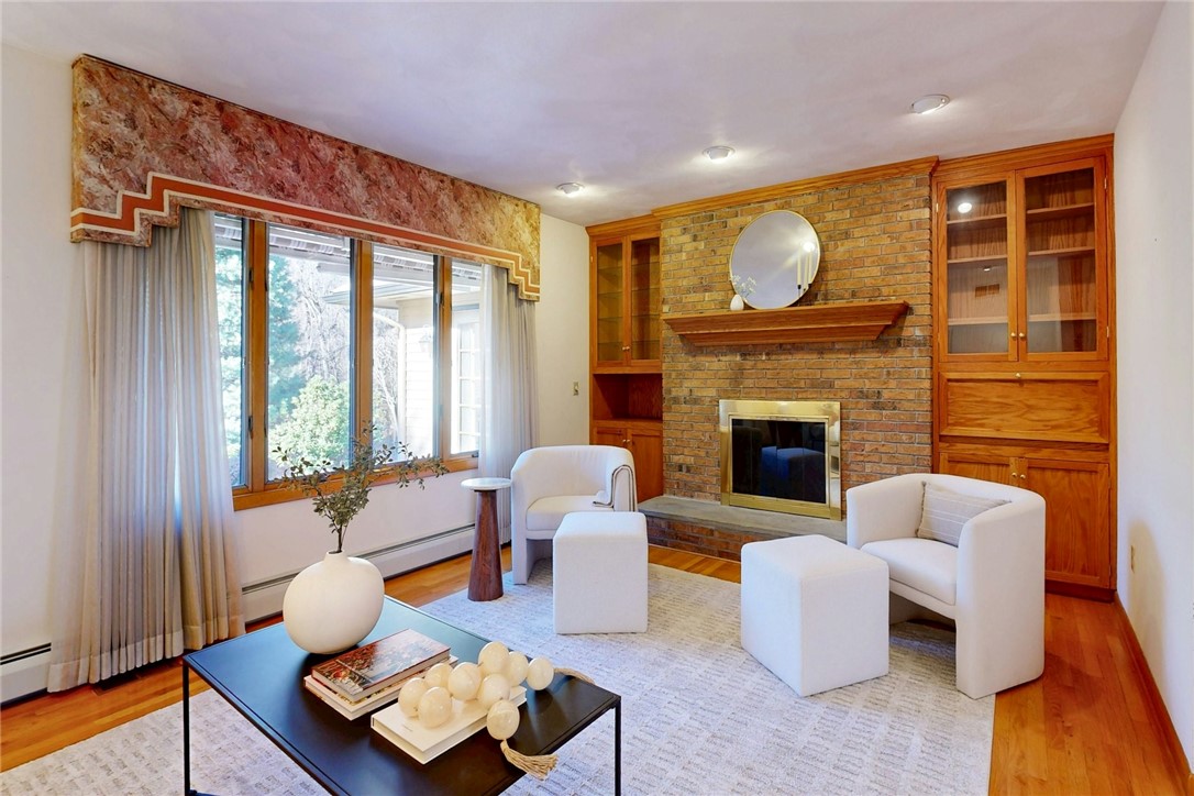 40 Phenix Ridge Drive Cranston, RI 02921 - Photo 6 of 48