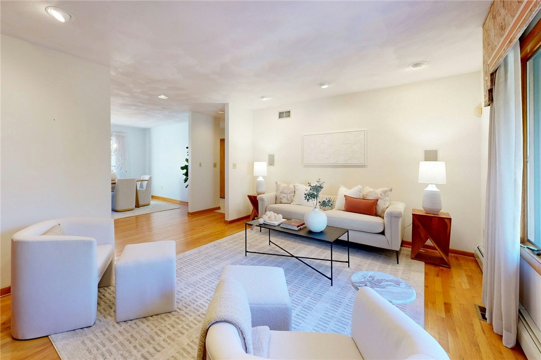 40 Phenix Ridge Drive Cranston, RI 02921 - Photo 7 of 48