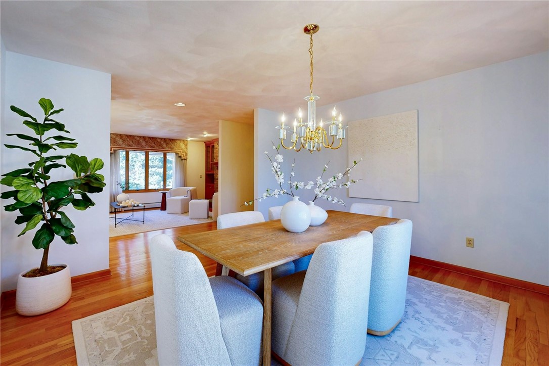 40 Phenix Ridge Drive Cranston, RI 02921 - Photo 8 of 48