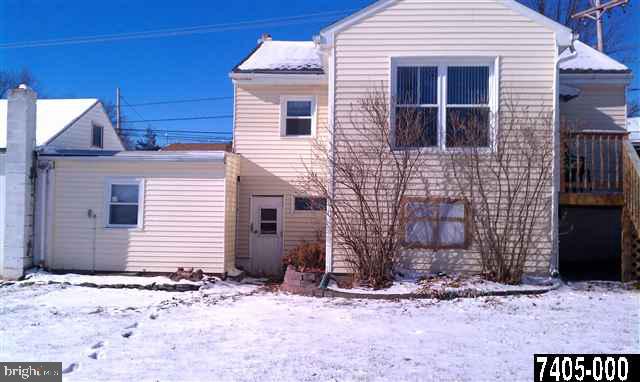 2507 Oakland Road Dover, PA 17315 - Photo 4 of 17 Gallery Image 4