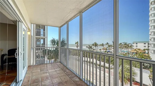 $4,200 | 800 Benjamin Franklin Drive, Unit 406, Sarasota, FL 34236