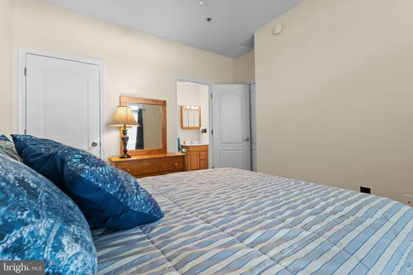 $335,000 | 34297 Summerlyn Drive, Unit 502, Lewes, DE 19958