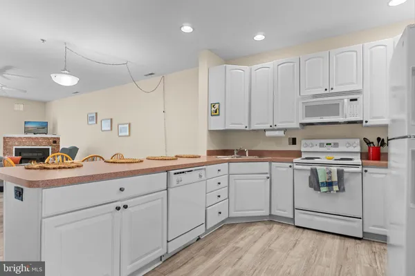 $335,000 | 34297 Summerlyn Drive, Unit 502, Lewes, DE 19958