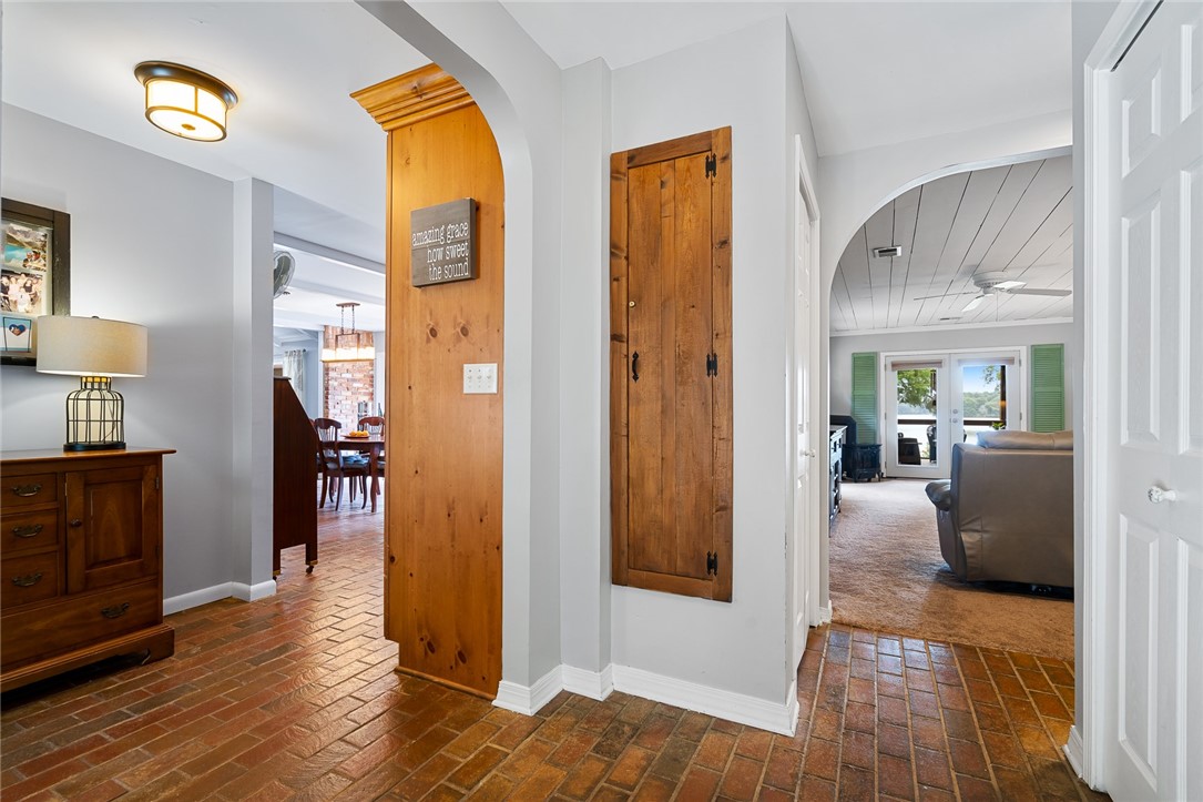 1315 Welcome Road Williamston, SC 29697 - Photo 5 of 43 Gallery Image 5