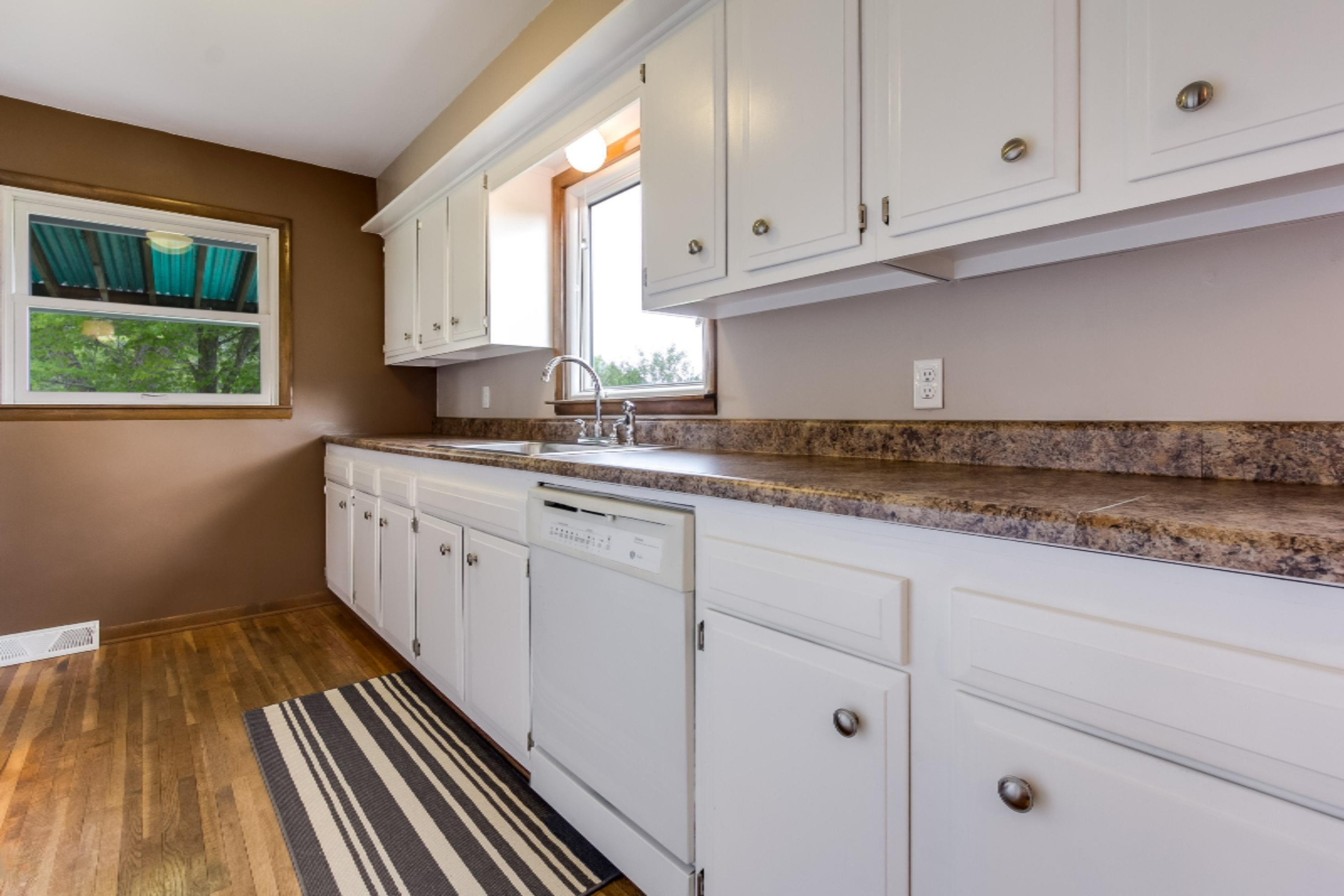 8750 16 Mile Road Northeast Cedar Springs, MI 49319 - Photo 11 of 27 Kitchen-2