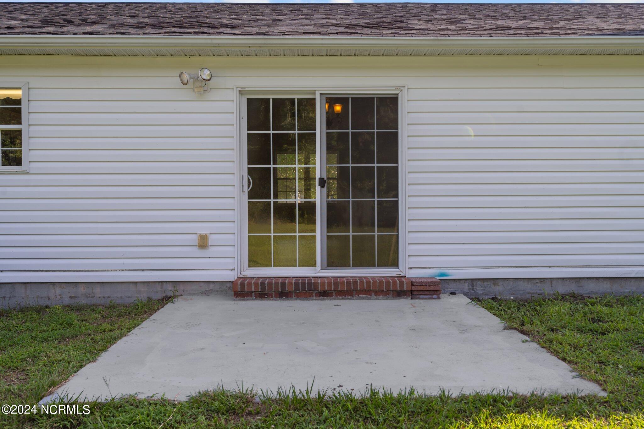 452 High Hill Road Jacksonville, NC 28540 - Photo 37 of 50 39-web-or-mls-09