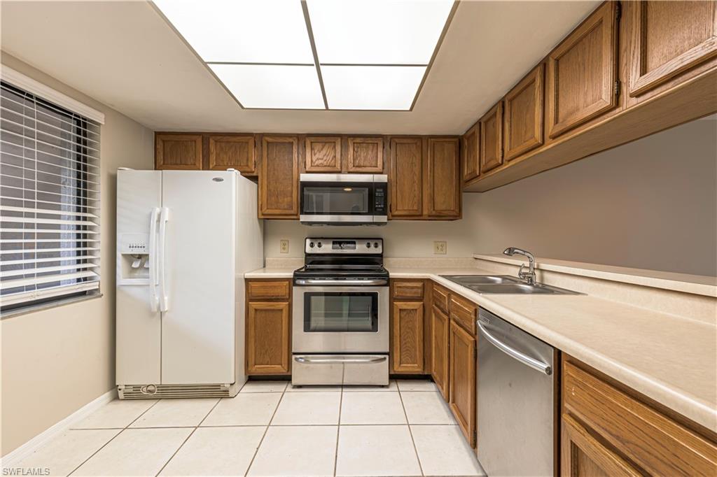 5825 Rattlesnake Hammock Road, Unit 108 Naples, FL 34113 - Photo 5 of 21 Gallery Image 5