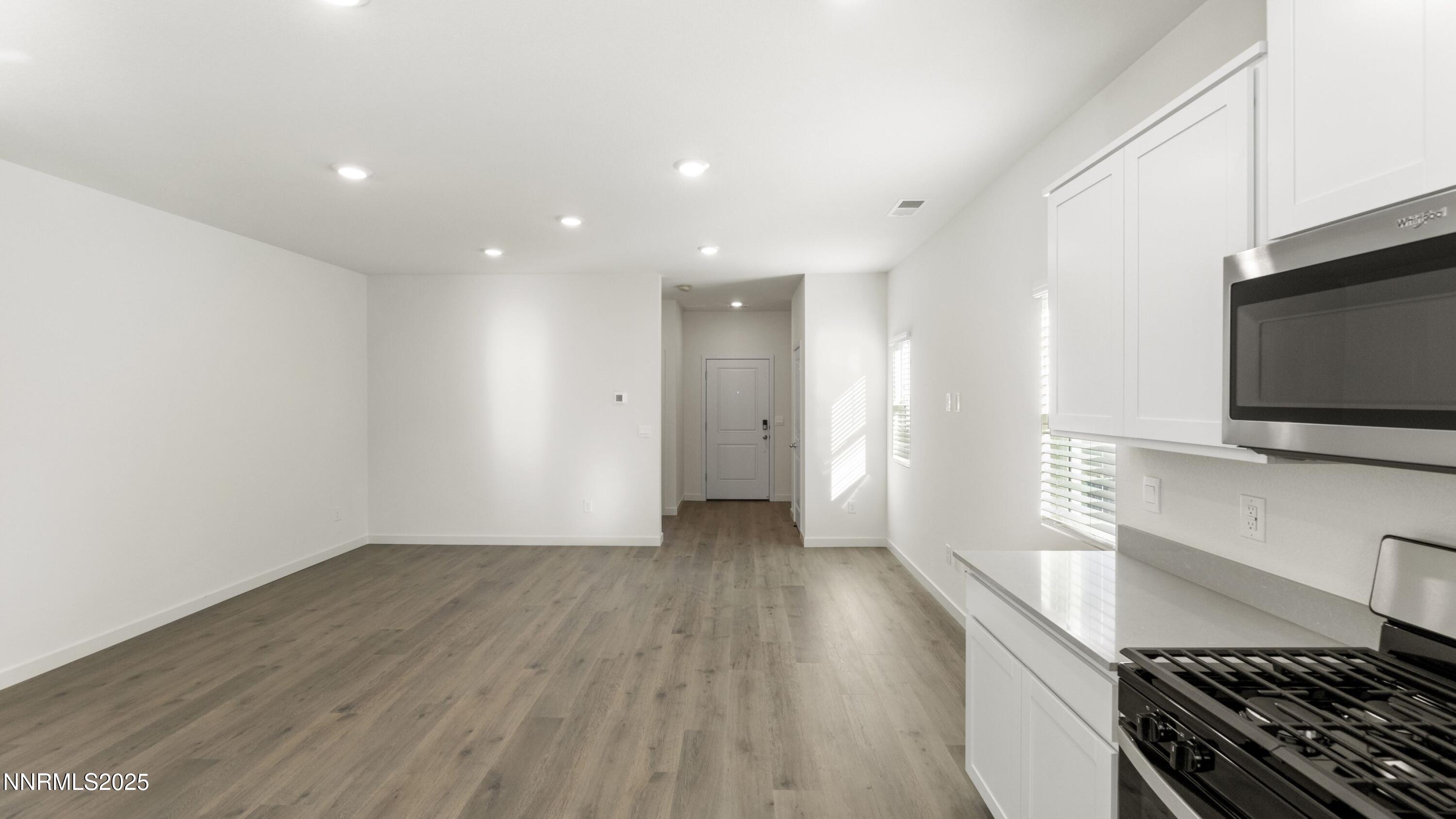 8406 Redwood Dawn Drive Reno, NV 89506 - Photo 4 of 26 Great Room