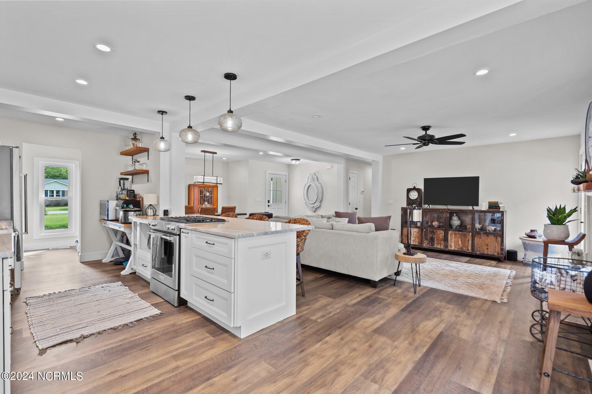41 Pelican Point Road Wilmington, NC 28409 - Photo 8 of 38 27-web-or-mls-DSC09184