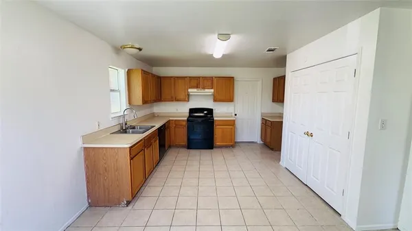 $2,300 | 7632 Livvie Meador Lane, Dallas, TX 75227
