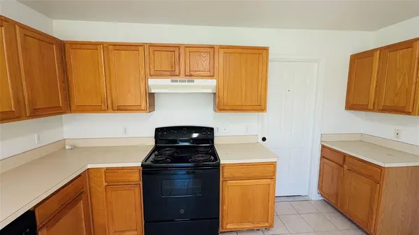 $2,300 | 7632 Livvie Meador Lane, Dallas, TX 75227