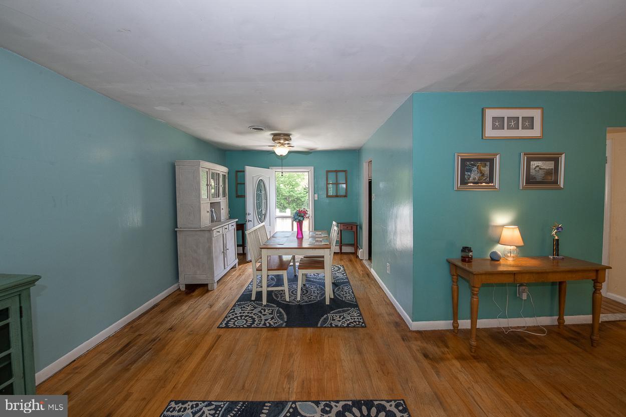 15 Laurel Road Southampton, PA 18966 - Photo 17 of 90 Dining room