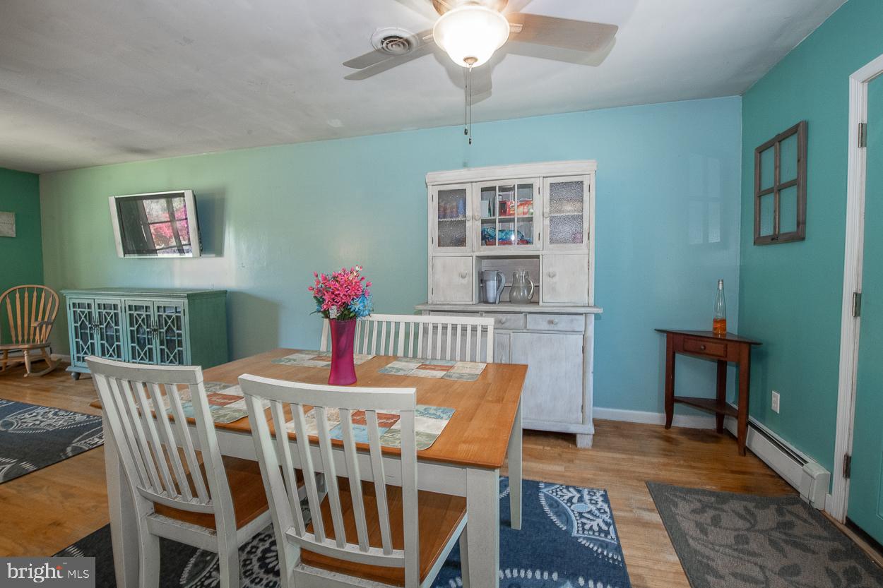 15 Laurel Road Southampton, PA 18966 - Photo 23 of 90 Dining room Main