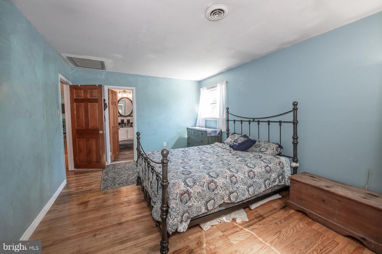 15 Laurel Road Southampton, PA 18966 - Photo 40 of 90 Master