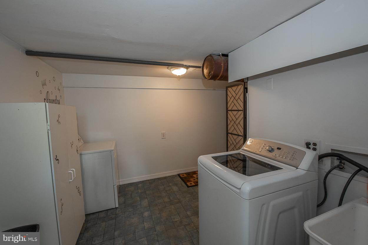 15 Laurel Road Southampton, PA 18966 - Photo 54 of 90 Laundry