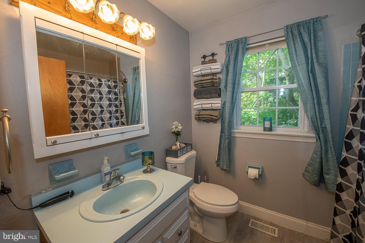 15 Laurel Road Southampton, PA 18966 - Photo 67 of 90 In law Bathroom 1
