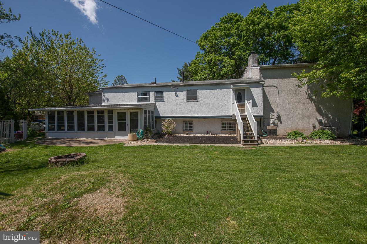 15 Laurel Road Southampton, PA 18966 - Photo 86 of 90 Back experior