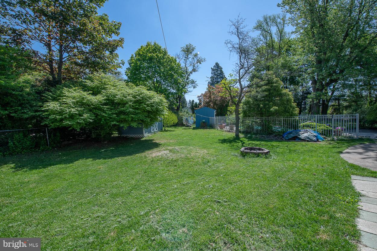 15 Laurel Road Southampton, PA 18966 - Photo 88 of 90 Back yard