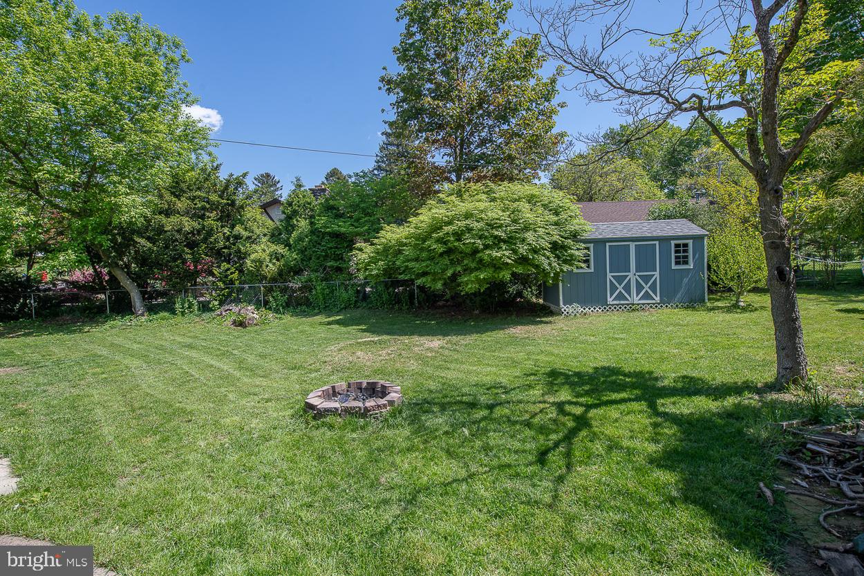15 Laurel Road Southampton, PA 18966 - Photo 89 of 90 Back yard