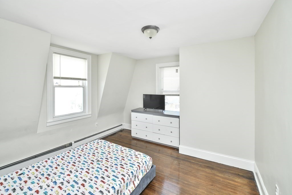 37 Brook Road Milton, MA 02186 - Photo 11 of 17 Gallery Image 11