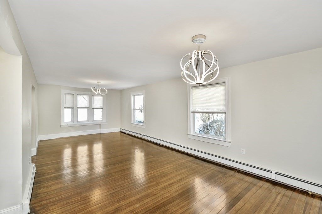 37 Brook Road Milton, MA 02186 - Photo 4 of 17 Gallery Image 4