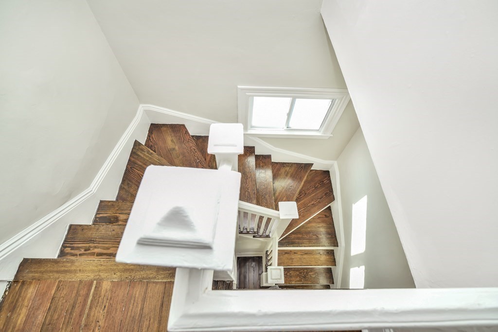37 Brook Road Milton, MA 02186 - Photo 8 of 17 Gallery Image 8