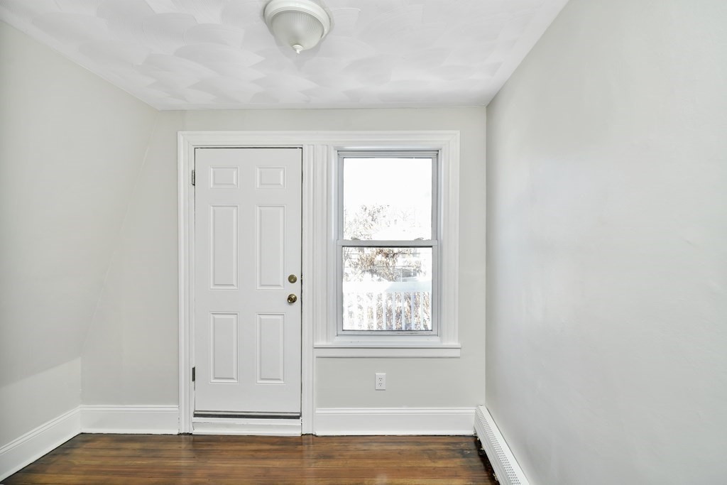 37 Brook Road Milton, MA 02186 - Photo 9 of 17 Gallery Image 9