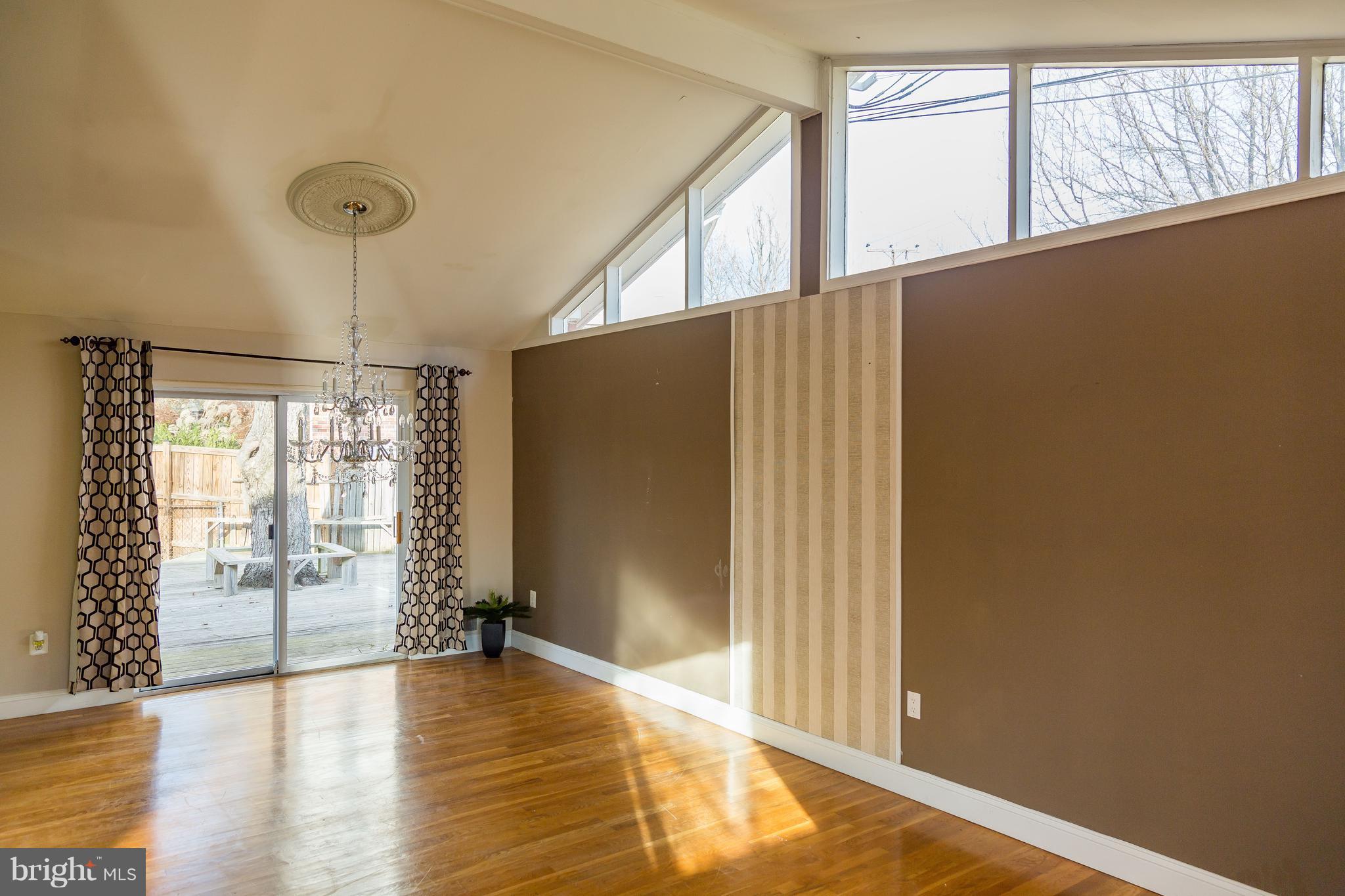 8134 Springfield Village Drive Springfield, VA 22152 - Photo 3 of 25 Interior (General)
