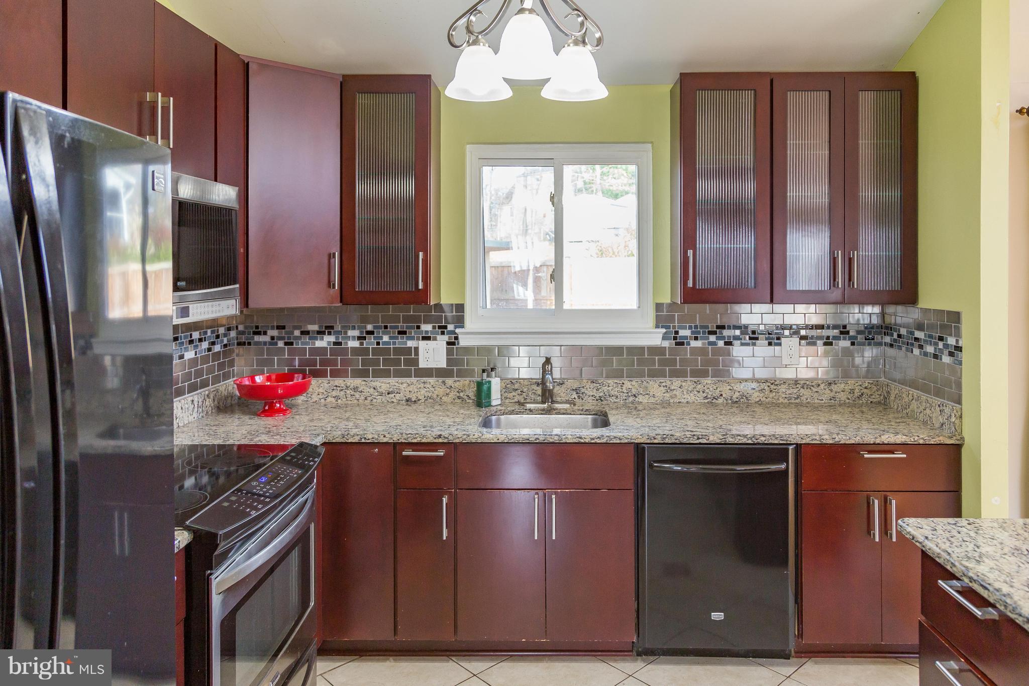 8134 Springfield Village Drive Springfield, VA 22152 - Photo 9 of 25 Interior (General)