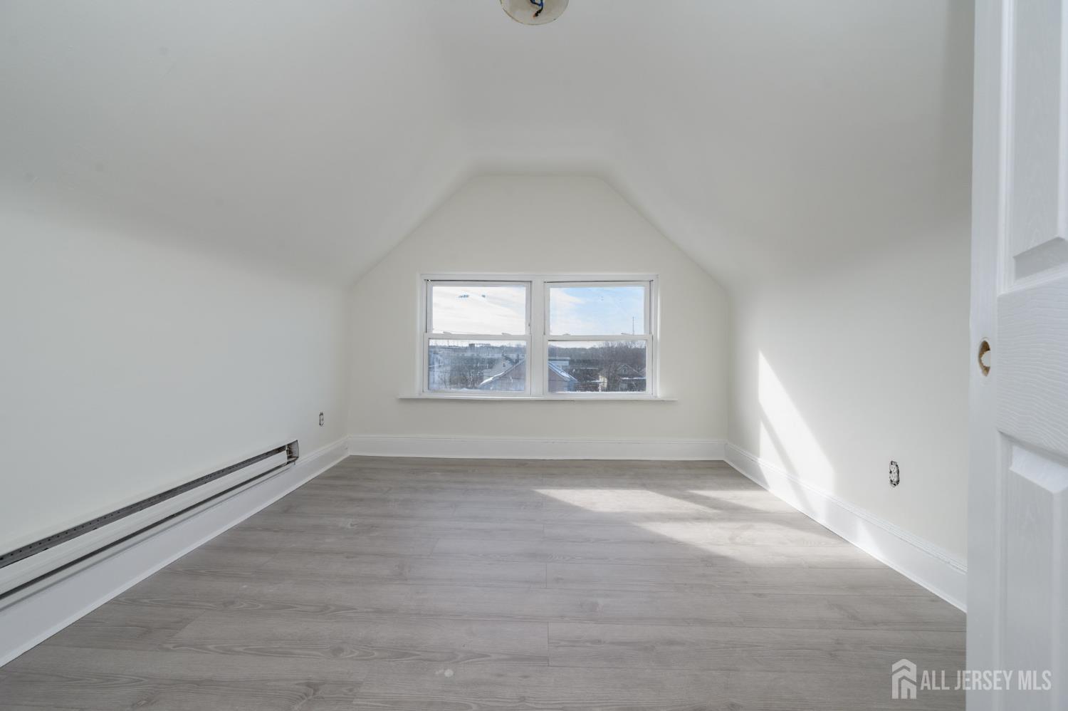 377 Delavan Street New Brunswick, NJ 08901 - Photo 24 of 33