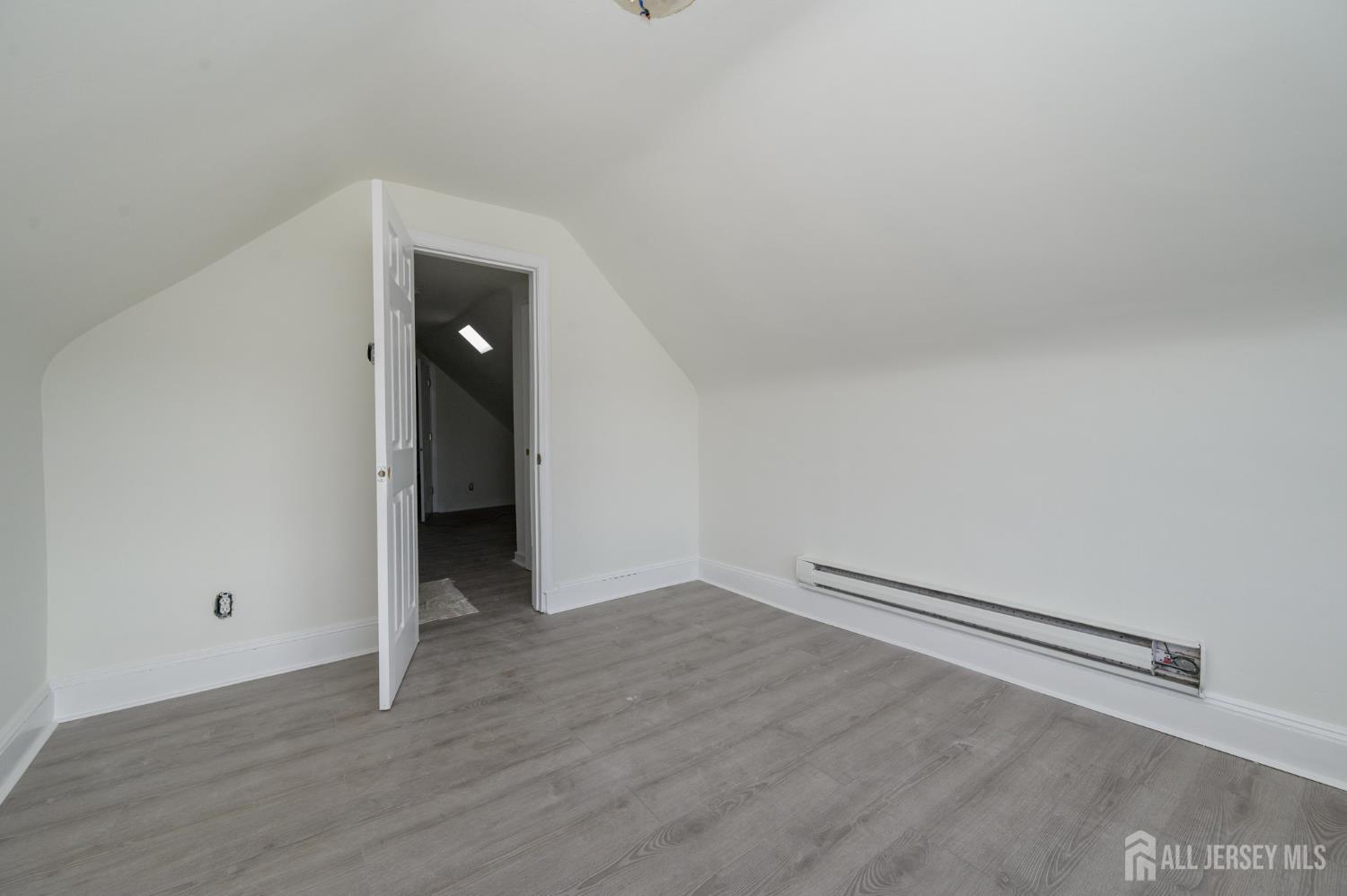 377 Delavan Street New Brunswick, NJ 08901 - Photo 25 of 33