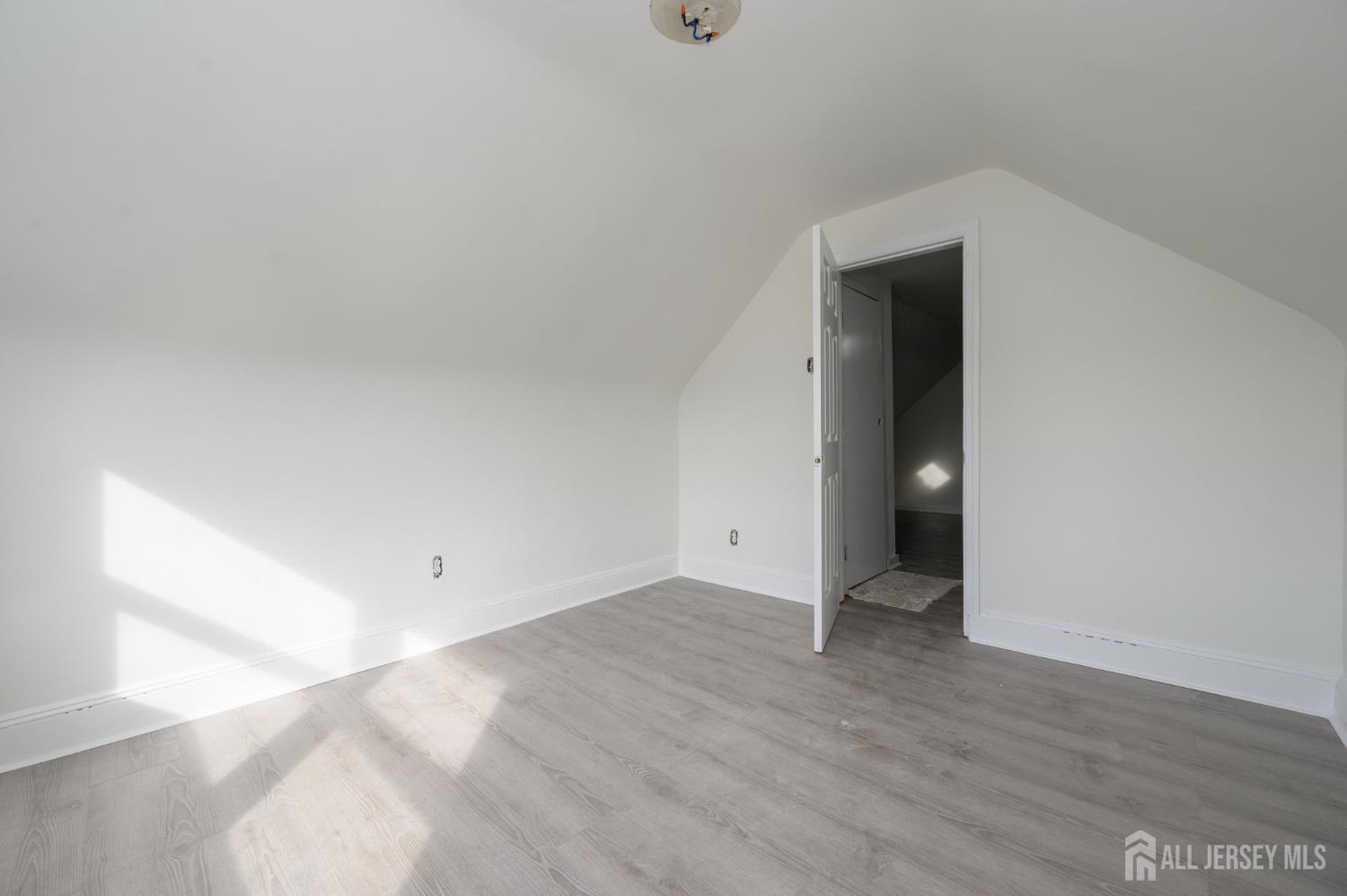 377 Delavan Street New Brunswick, NJ 08901 - Photo 26 of 33