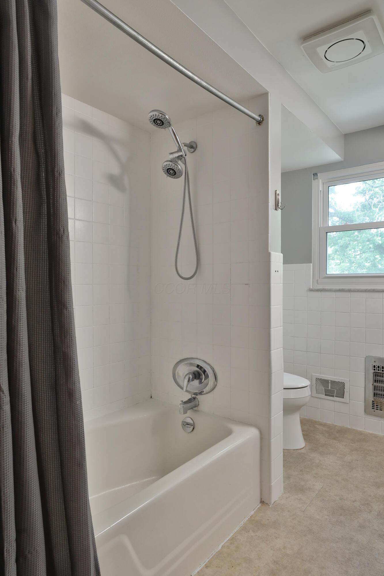 1348 Haddon Road Columbus, OH 43209 - Photo 45 of 71