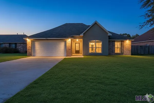 $249,900 | 12925 Bonnie Bleu Drive, Denham Springs, LA 70726