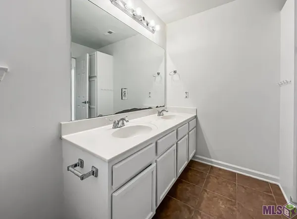 $249,900 | 12925 Bonnie Bleu Drive, Denham Springs, LA 70726