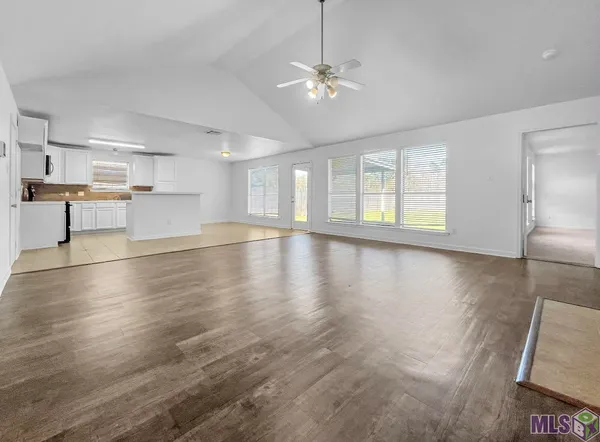 $249,900 | 12925 Bonnie Bleu Drive, Denham Springs, LA 70726