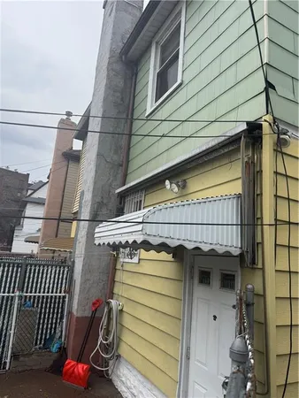 a view of a terrace with sitting area
