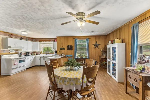 $284,900 | 110 Pleasant Drive, Columbia, TN 38401