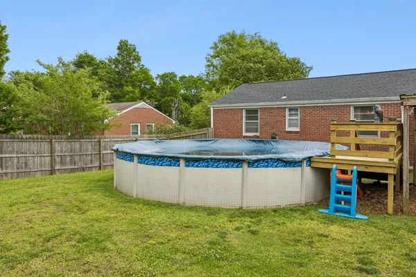 $284,900 | 110 Pleasant Drive, Columbia, TN 38401