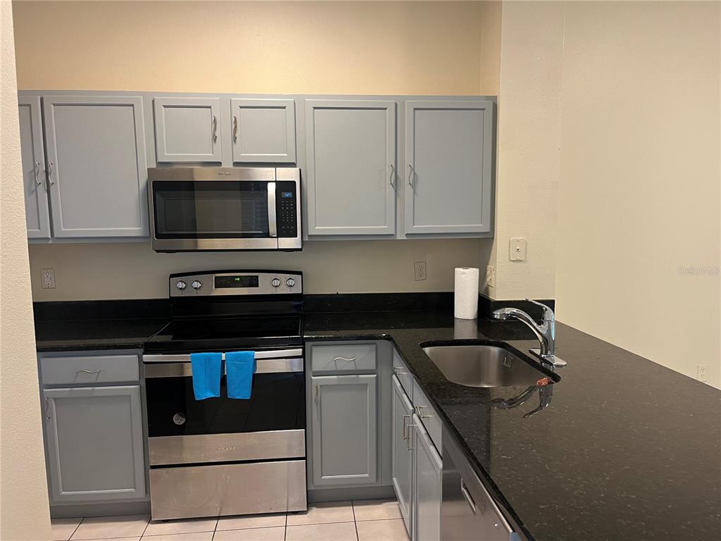 8431 Crystal Cove Loop Kissimmee, FL 34747 - Photo 3 of 13