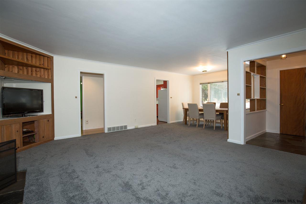 142 Winne Road Bethlehem, NY 12054 - Photo 7 of 25 Photo 7