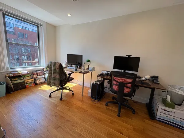 $5,200 | 175 Newbury Street, Unit 300, Boston, MA 02116