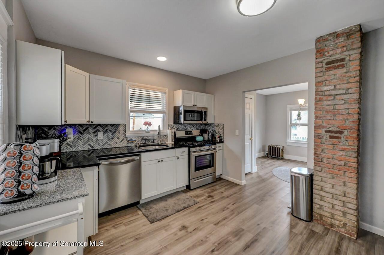 620 Foster Street Scranton, PA 18508 - Photo 12 of 38 Kitchen