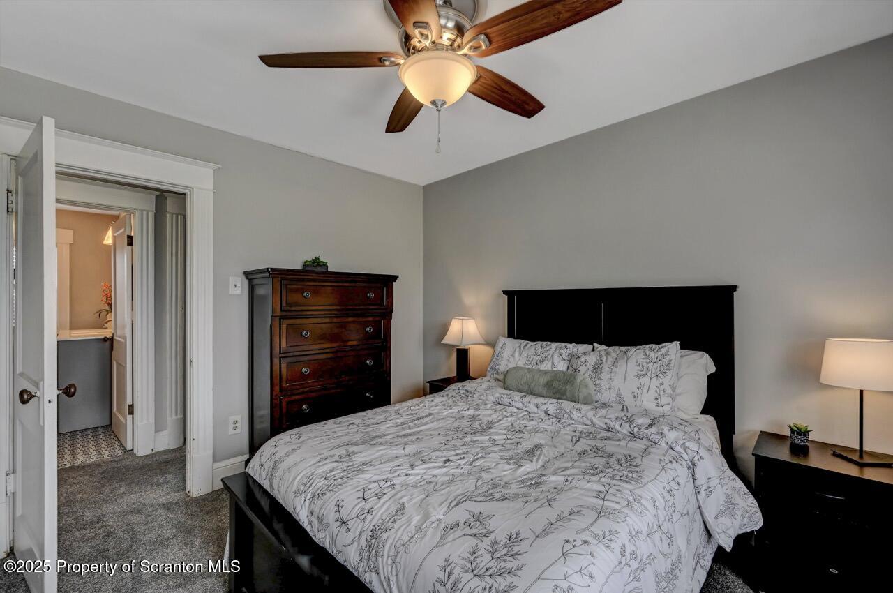620 Foster Street Scranton, PA 18508 - Photo 28 of 38 Bedroom 3