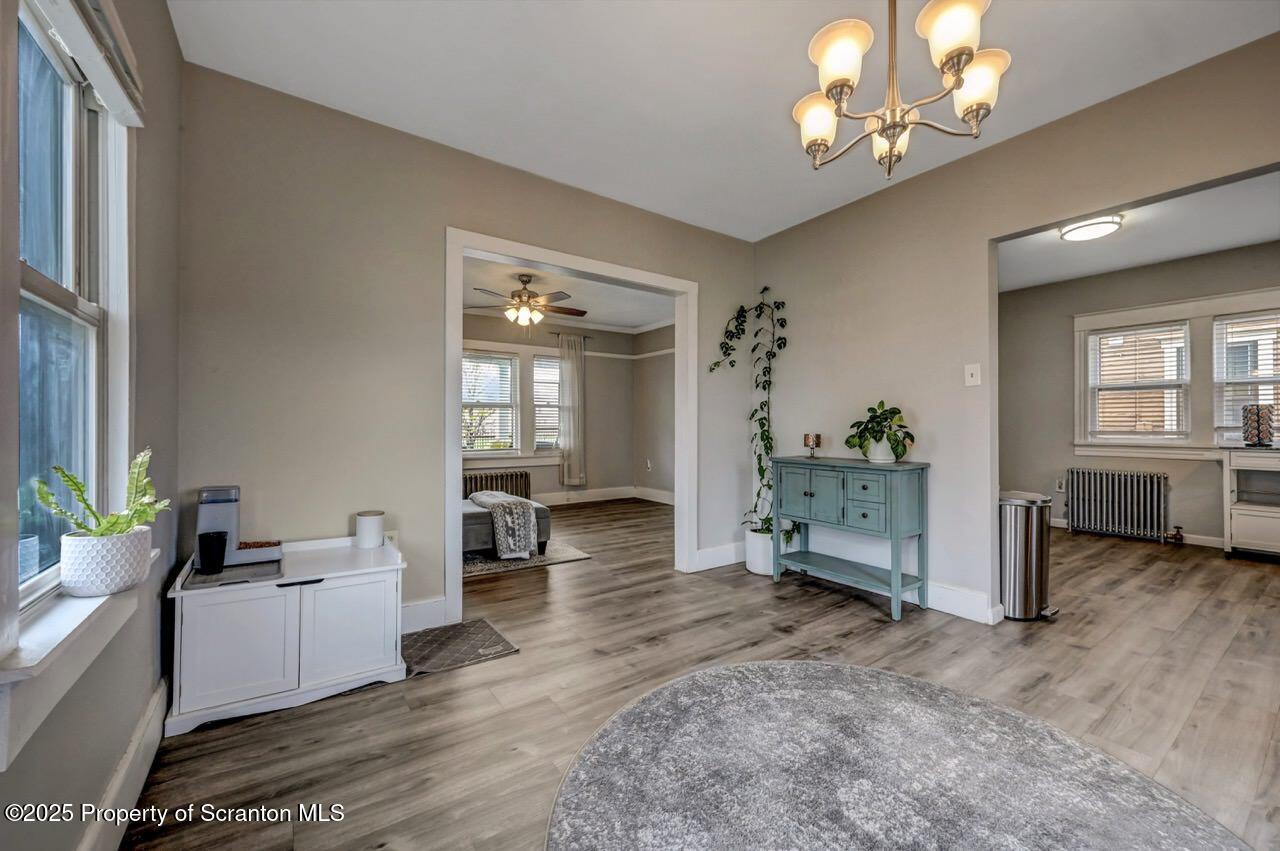 620 Foster Street Scranton, PA 18508 - Photo 10 of 38 Dining Room