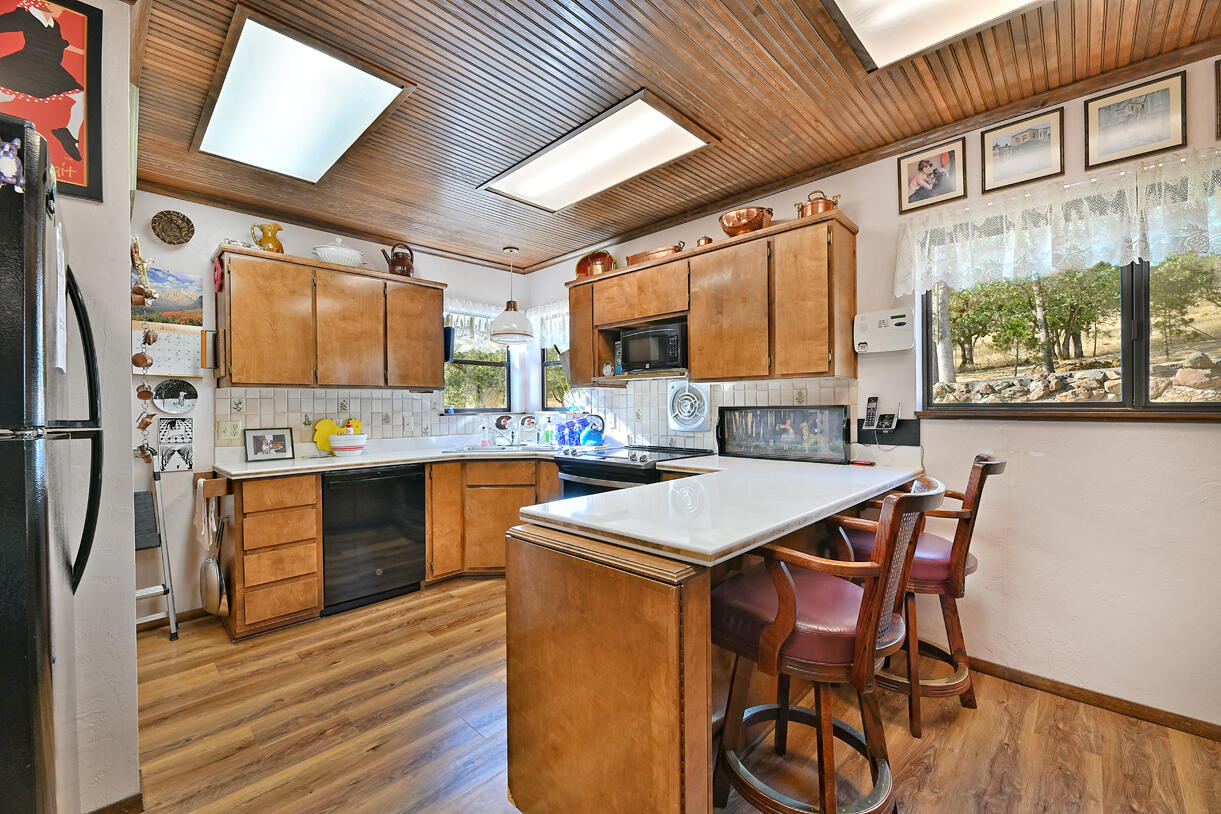 7400 Hugo Road Grants Pass, OR 97526 - Photo 19 of 48 DSC_4230