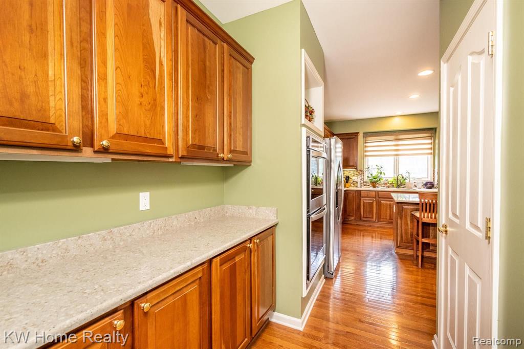 48231 Glenmount Road Canton, MI 48187 - Photo 12 of 70 Gallery Image 12